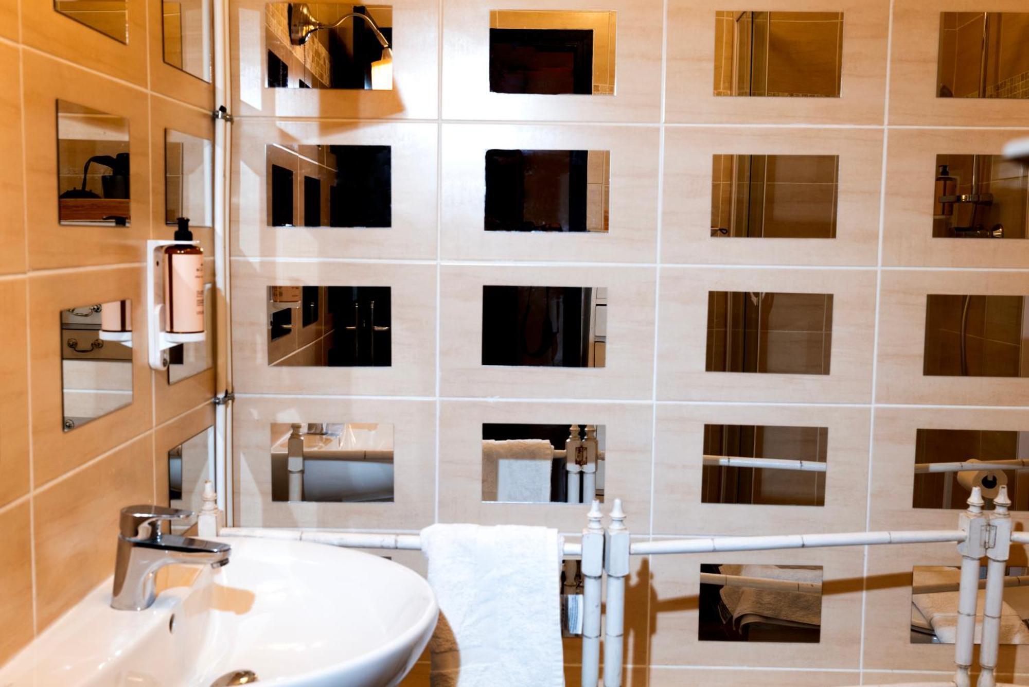Lou Pitchoun Luxe Et Serenite Au Coeur De Saint-Tropez Suite Familiale Avec Chambre Separee Avec Jardin Enchanteur Pour 4 Adultes Et 1 Enfant 외부 사진